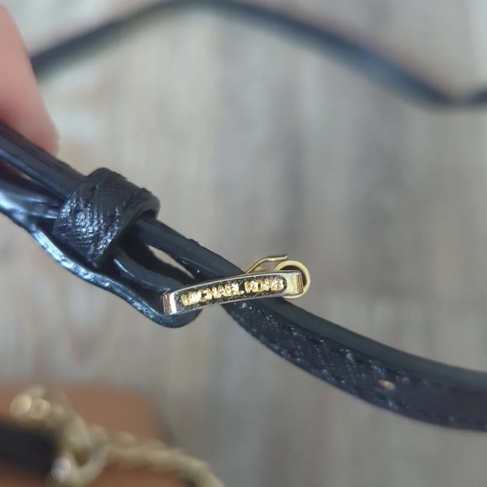 Michael kors crossbody - Picture 12 of 13